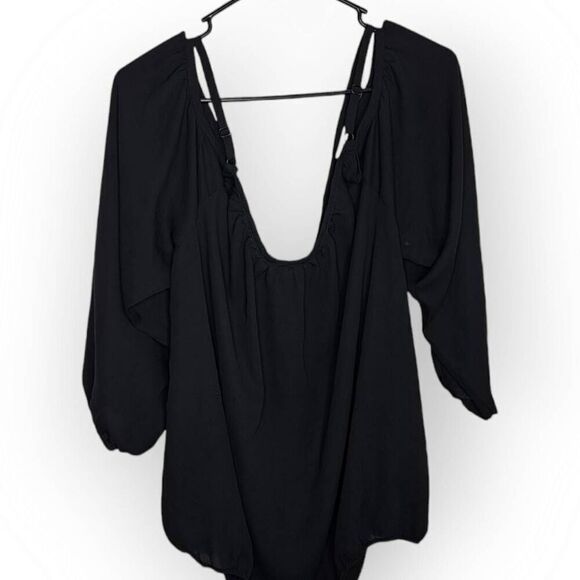 Torrid Women's Plus Size Cold Shoulder 3/4 Length Sleeve Blouse Black size 3X - Picture 3 of 5